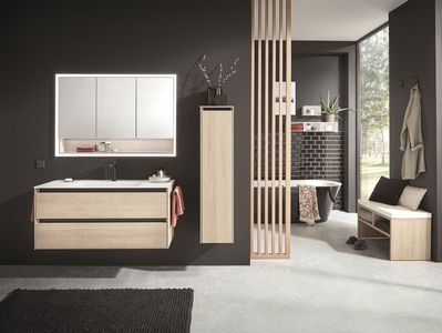 Modernes Badezimmer